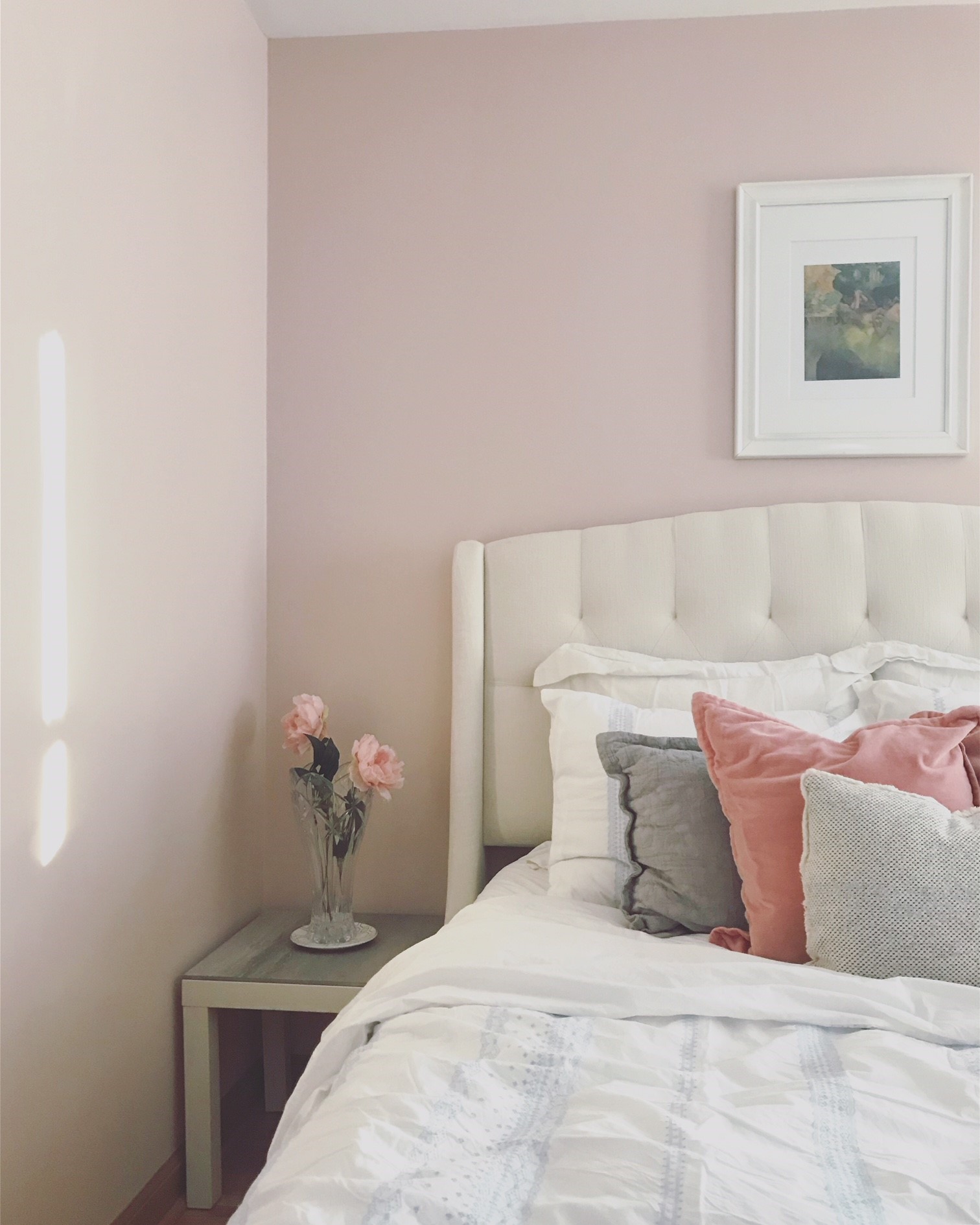 How to Style a Simple Pretty Bedroom | Style & the Suburbs